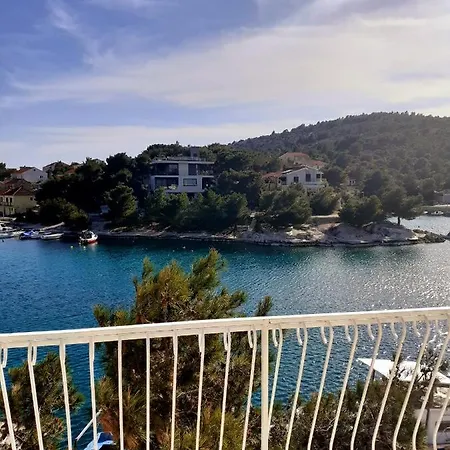 L&m * Rogoznica (Sibenik-Knin)